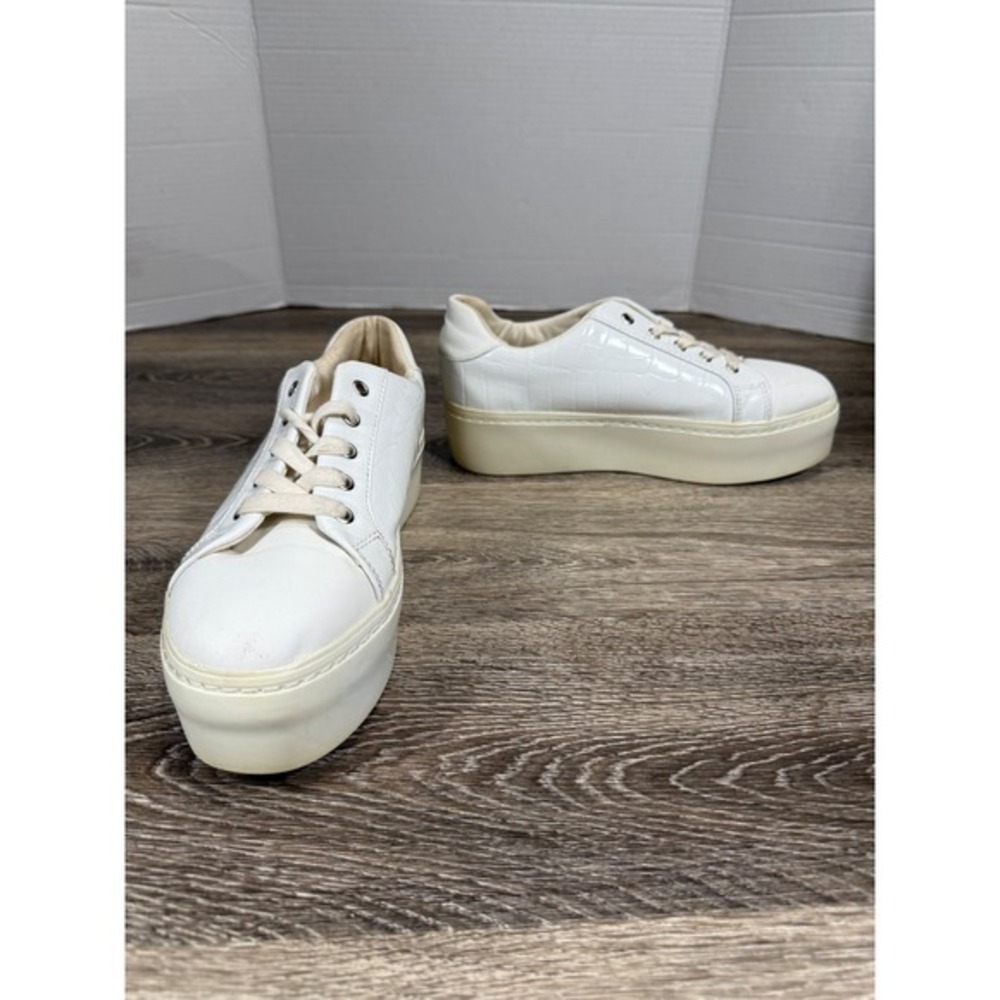 ASOS Shoes White Croc Embossed Platform Sneakers Women's 7 Chunky Sole
